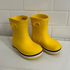 Yellow CROCS Rainboots Size 6 Toddler